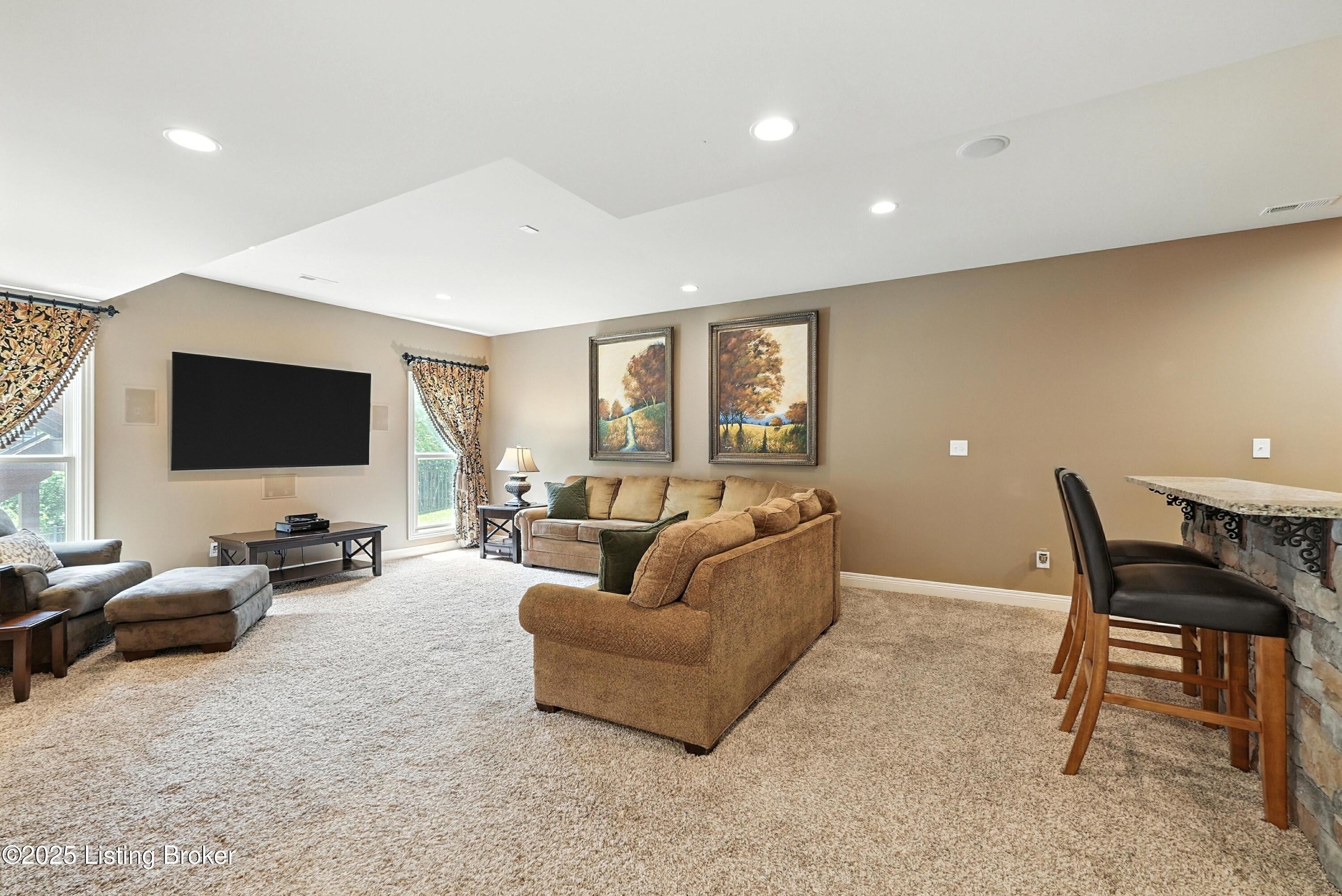 1302 Shakes View Ct