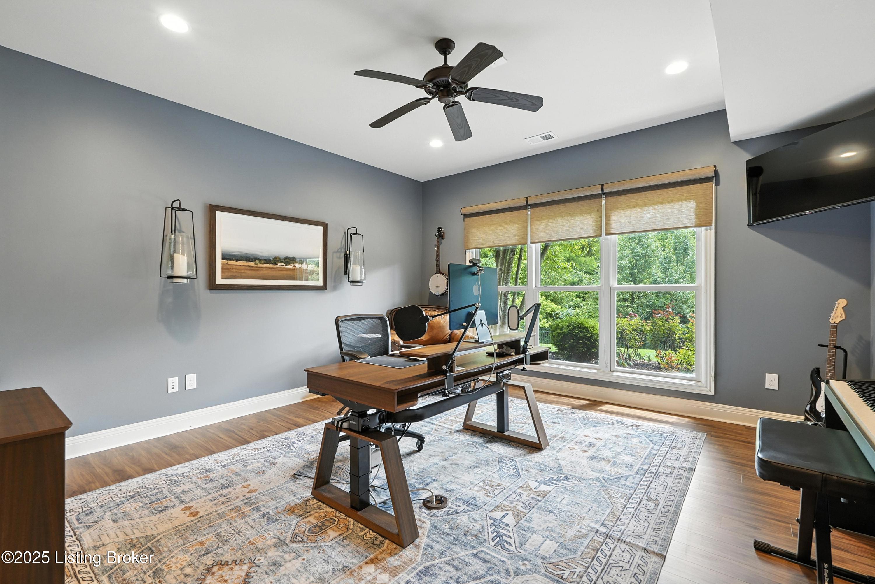 1302 Shakes View Ct