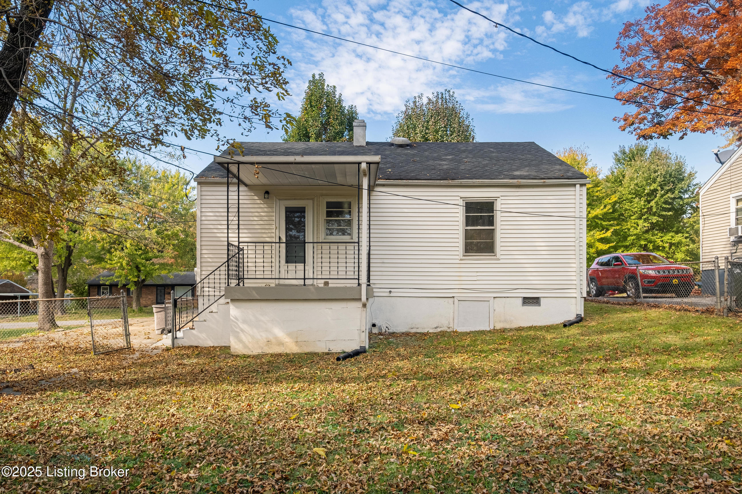 403 Village Dr