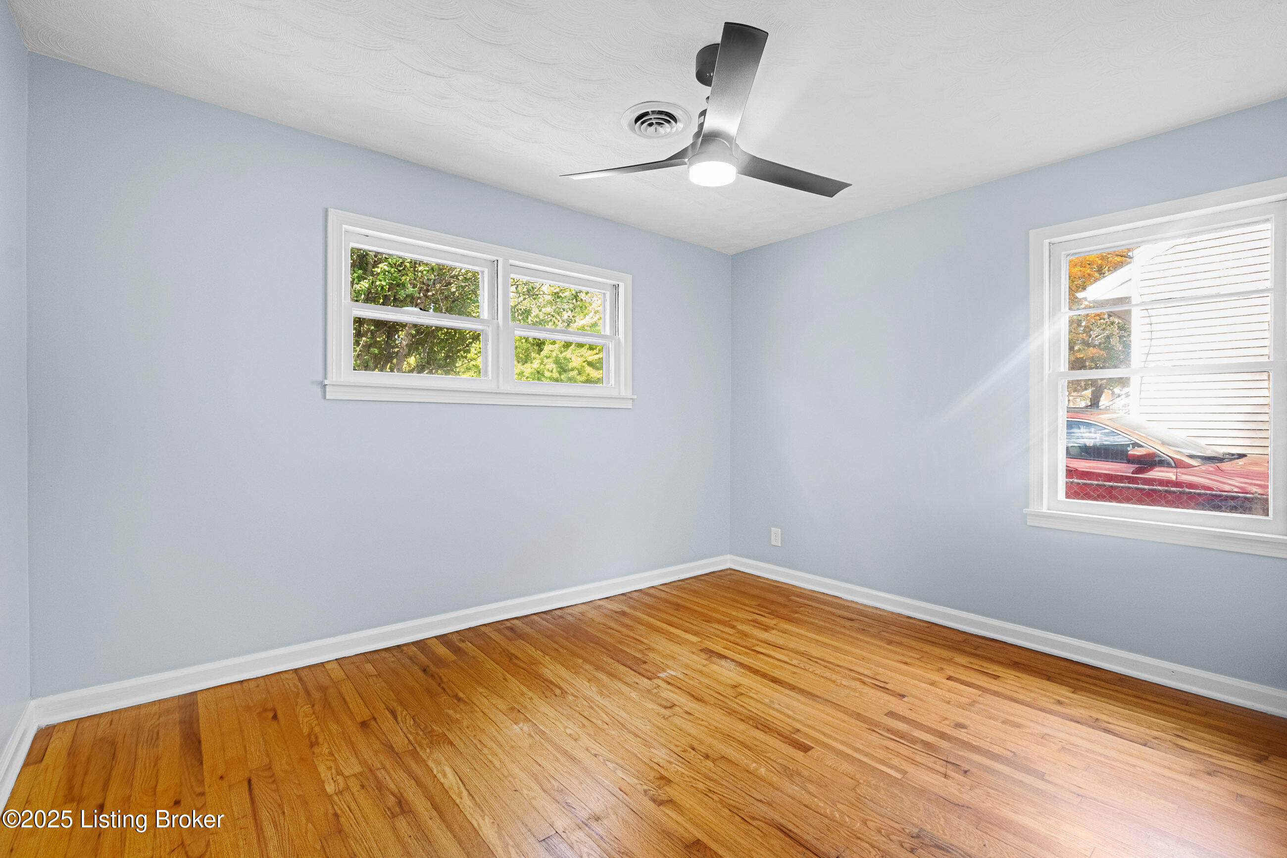 403 Village Dr