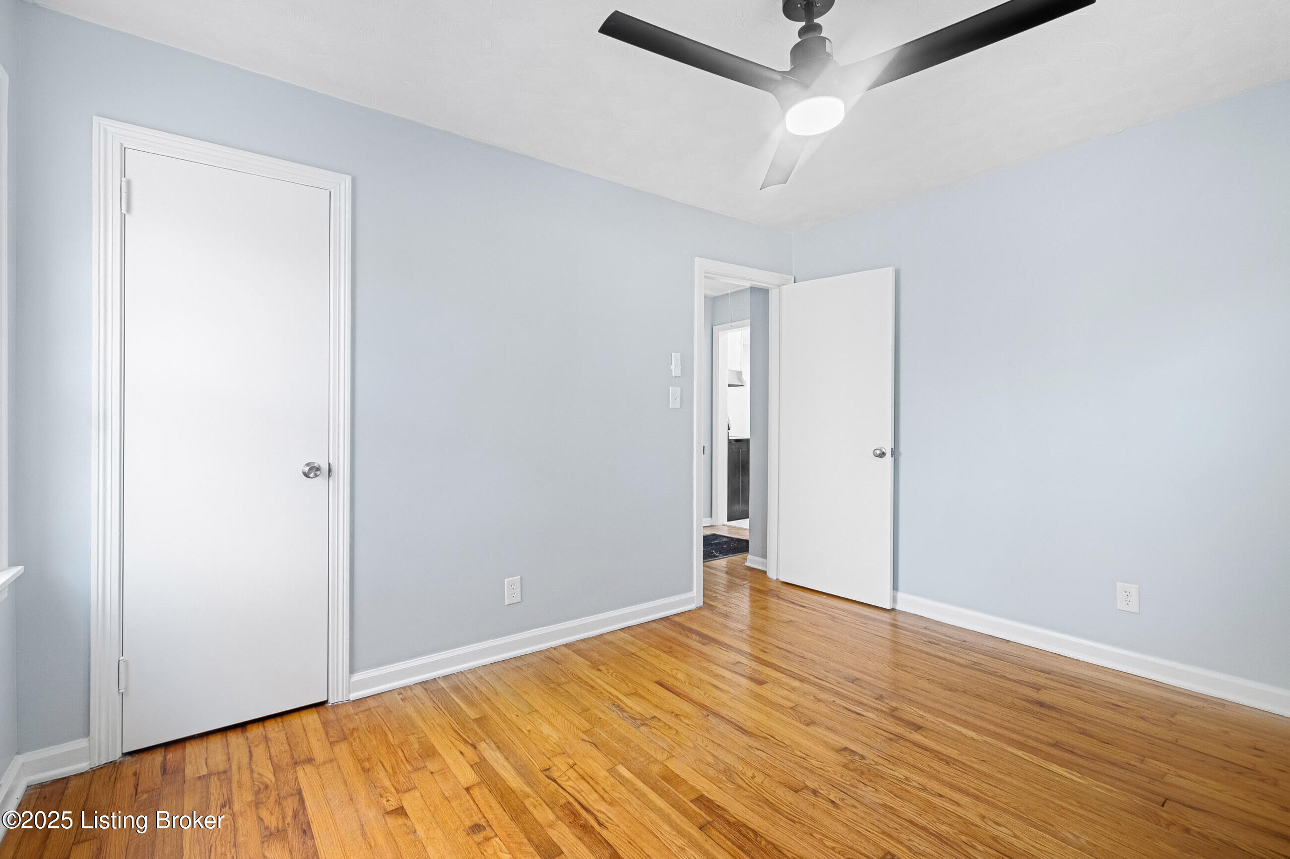 403 Village Dr