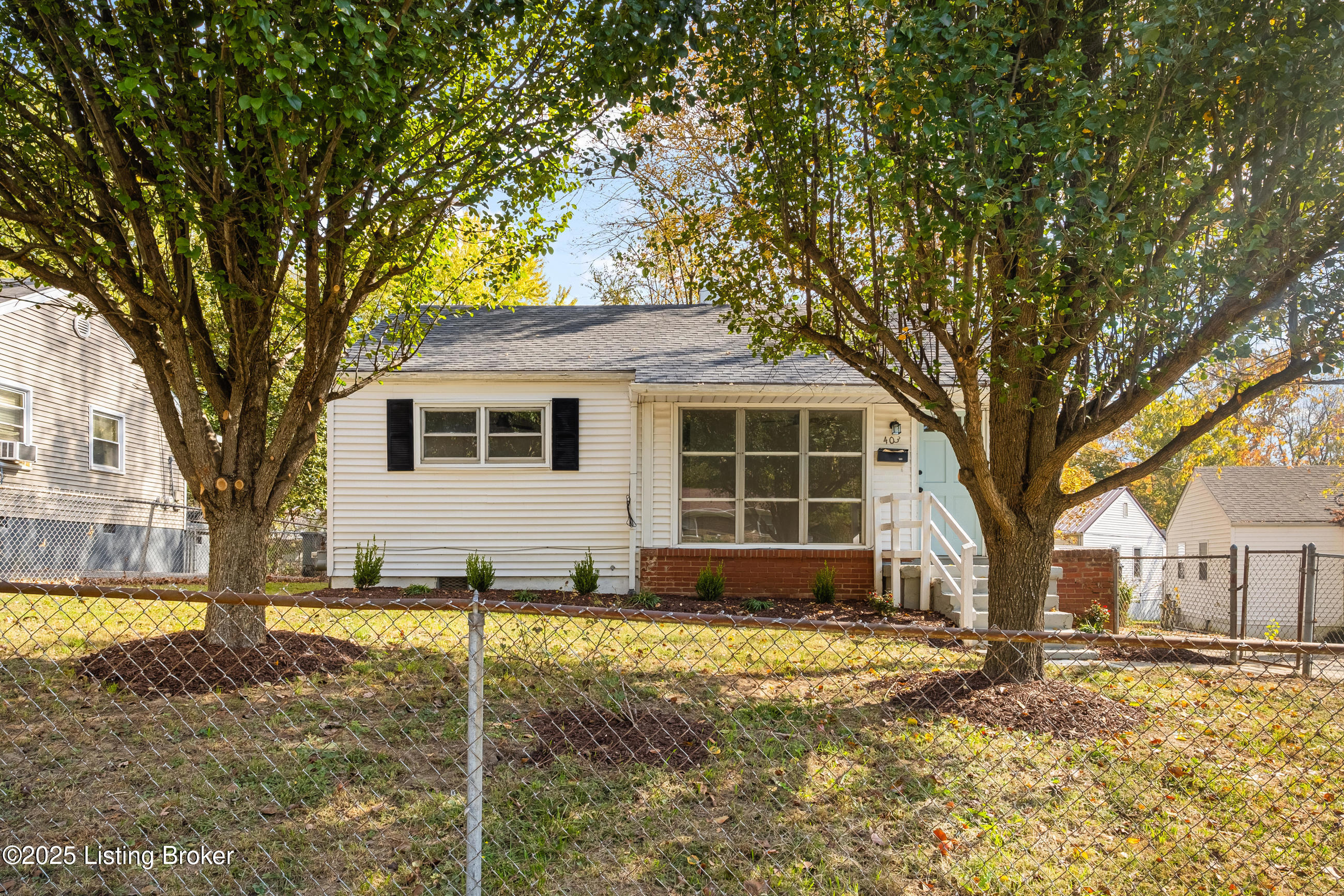 403 Village Dr