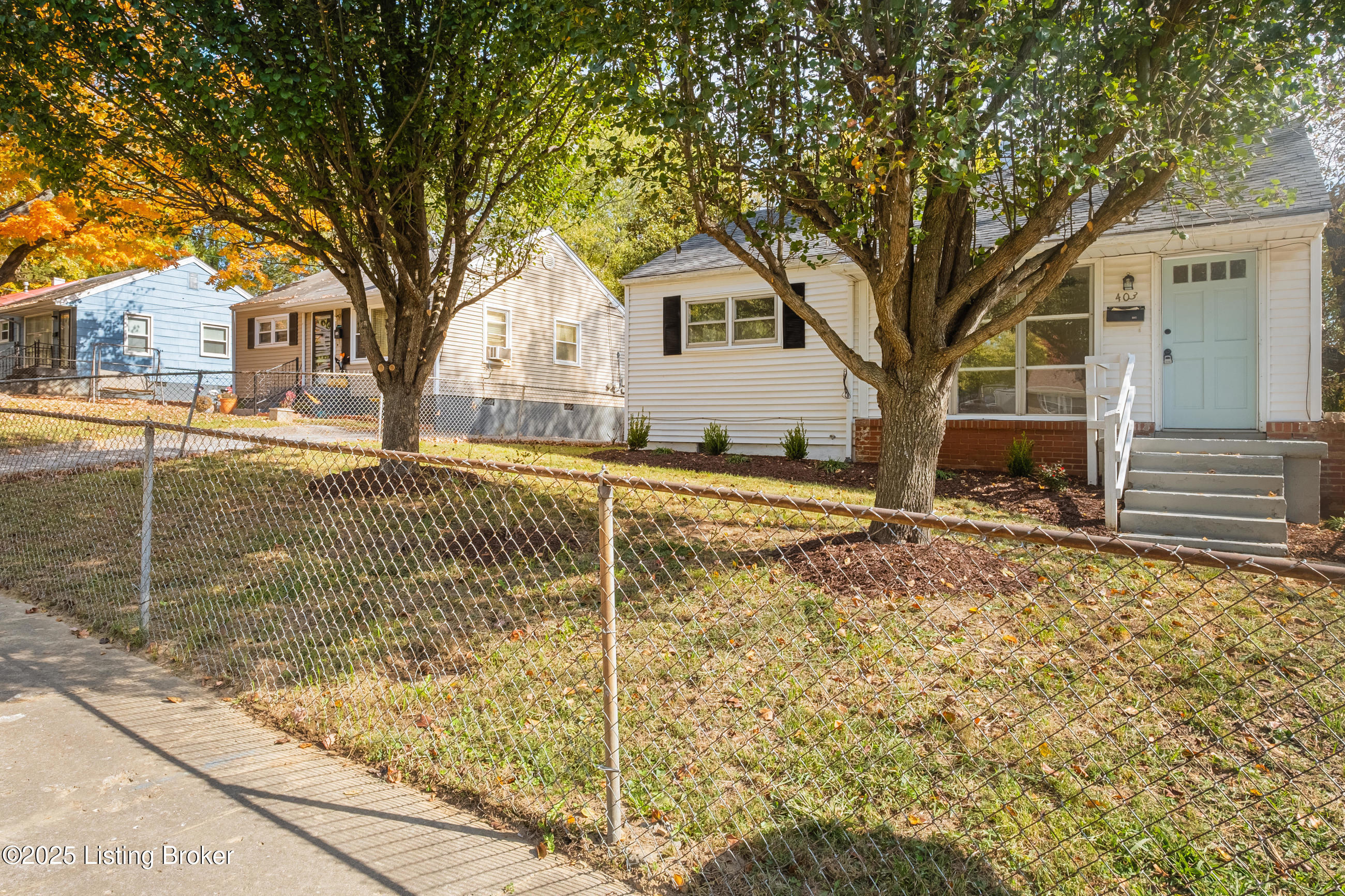 403 Village Dr