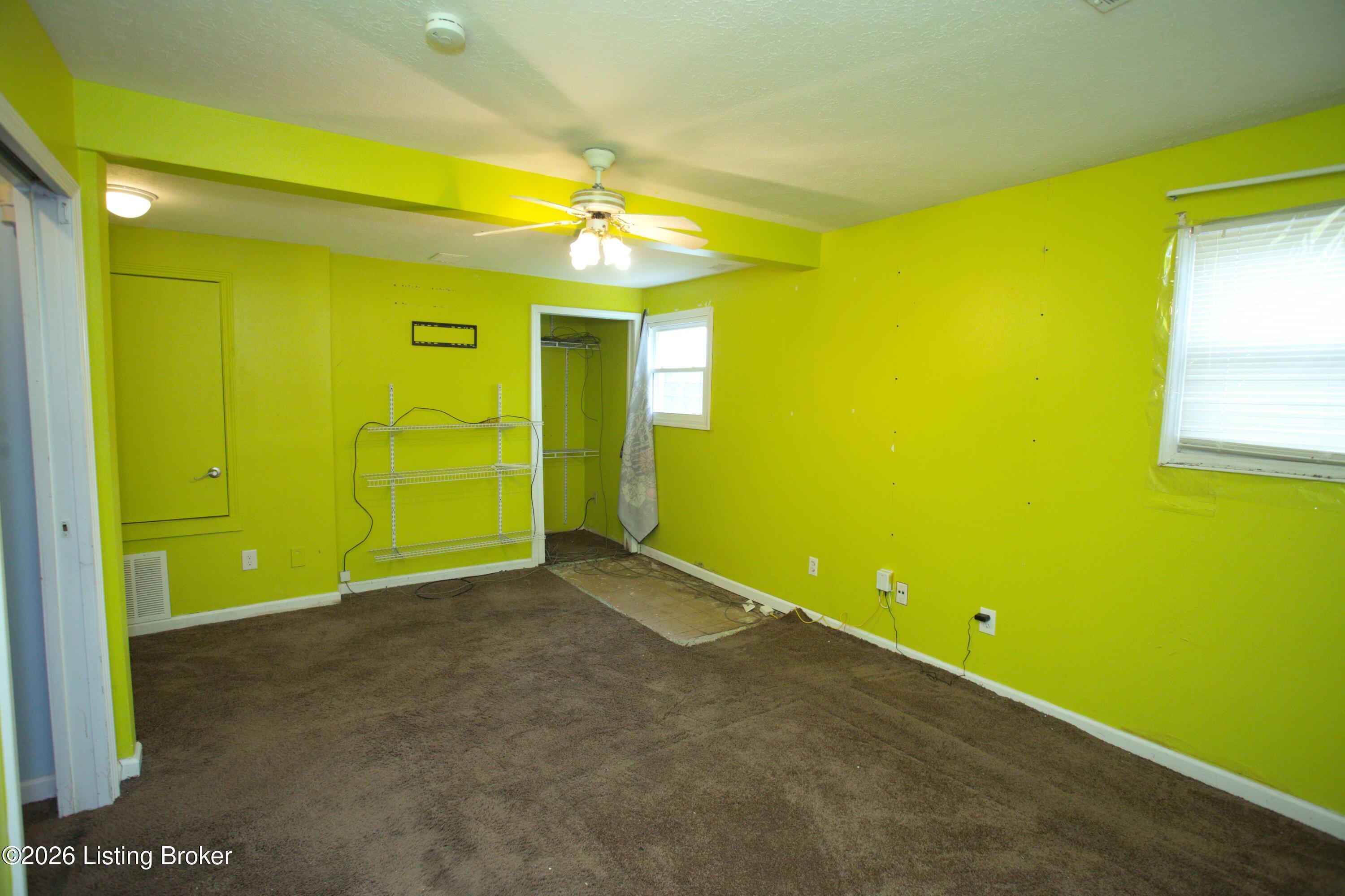 4811 Andalusia Ln