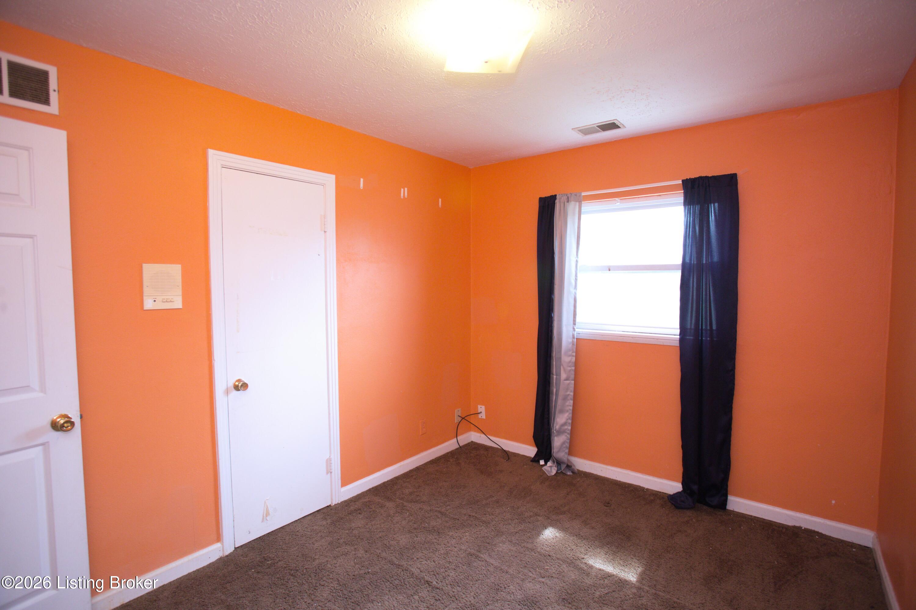 4811 Andalusia Ln