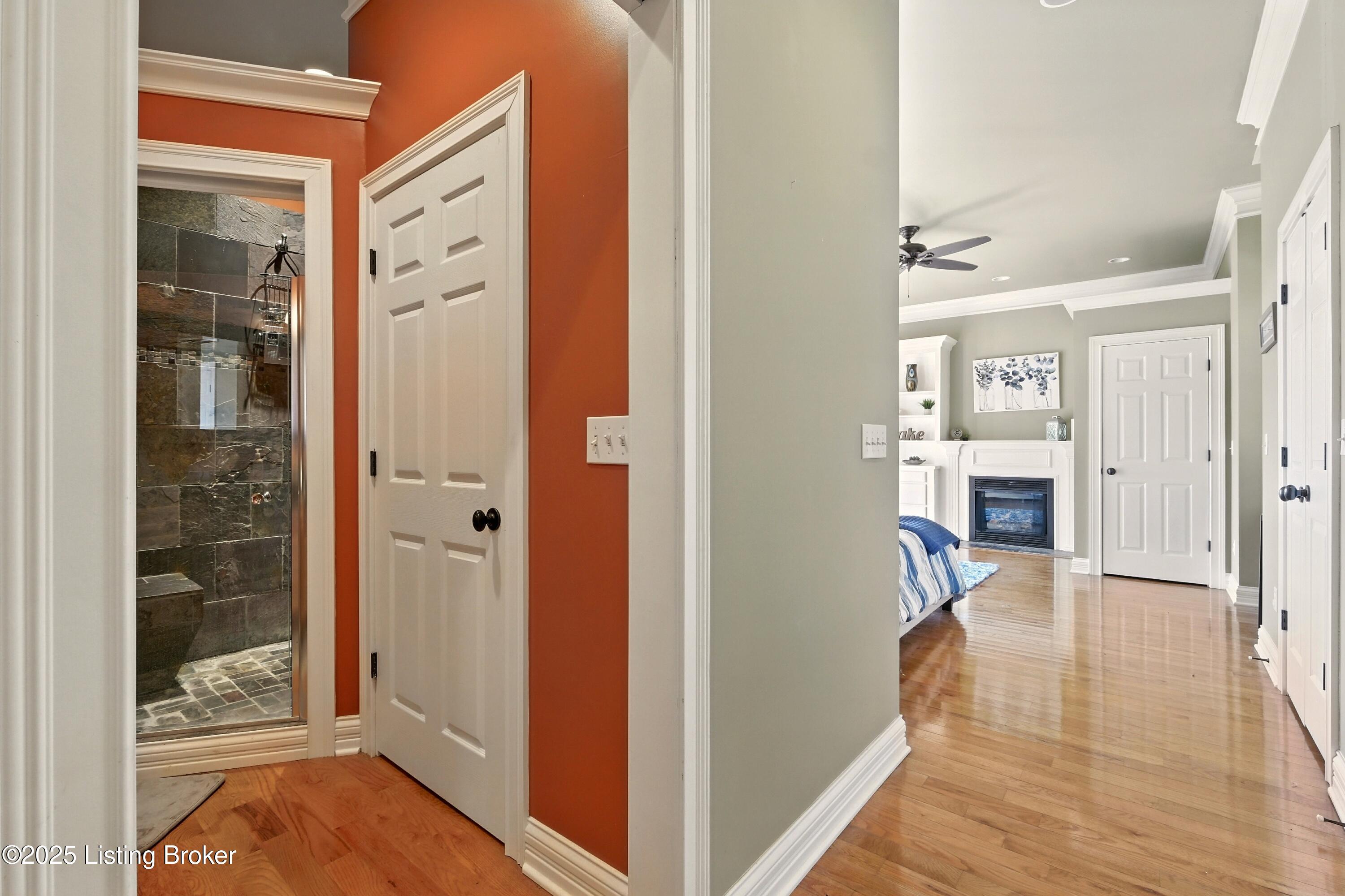 348 Lakeshore Dr