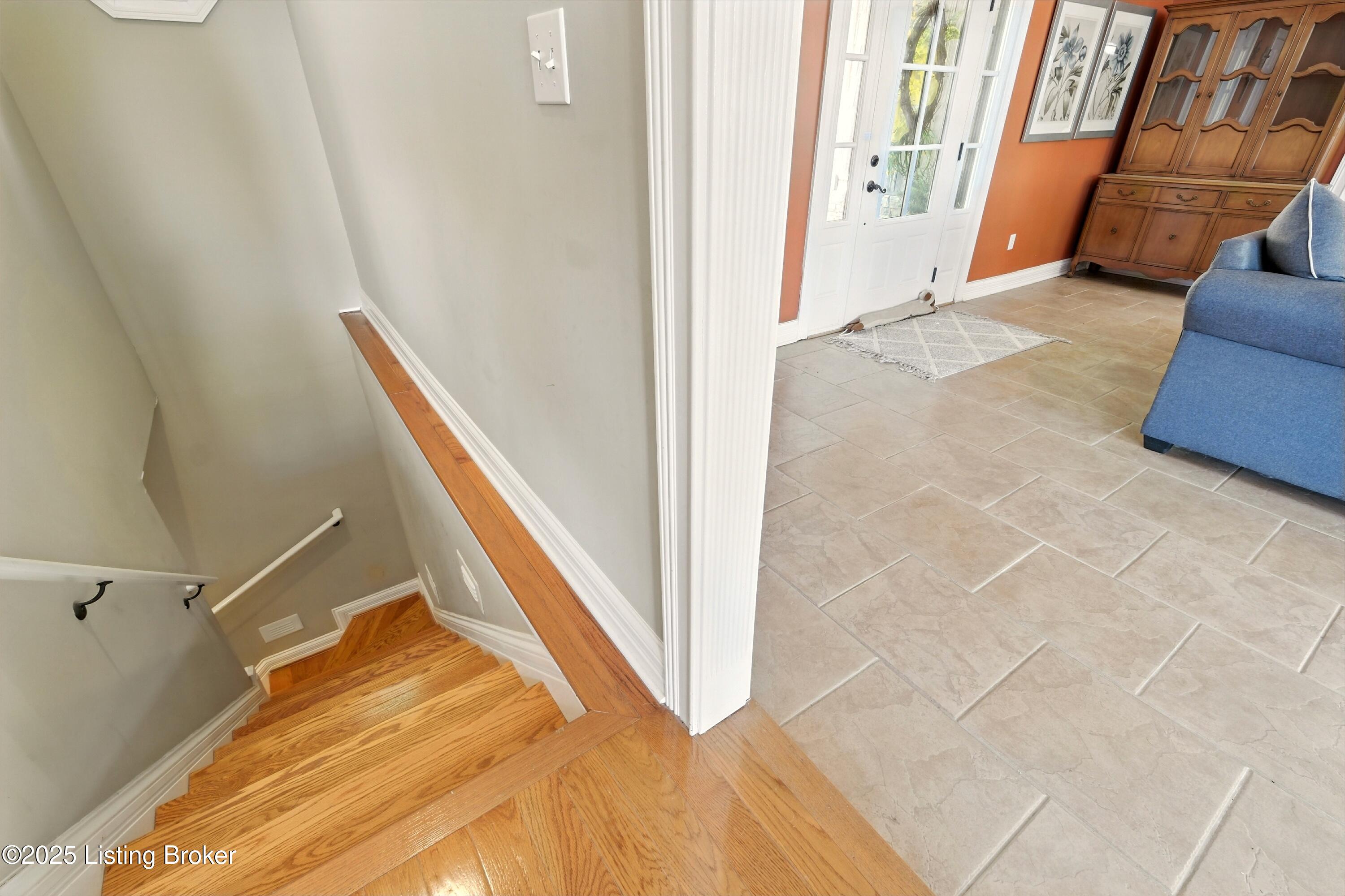 348 Lakeshore Dr