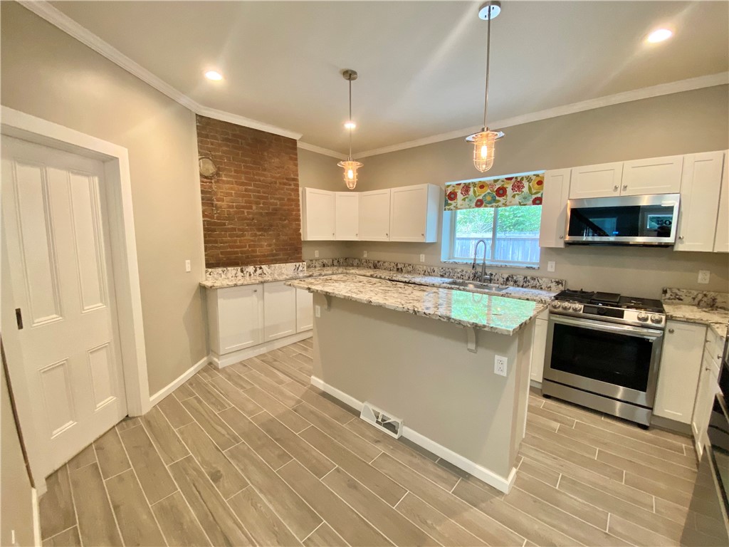 1903 Buena Vista St