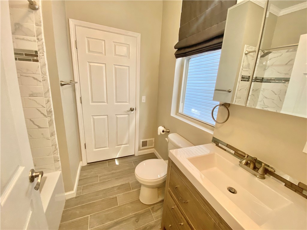 1903 Buena Vista St