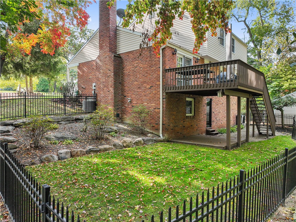 2556 Country Side Ln