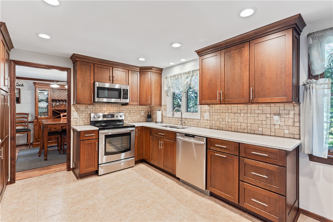 2556 Country Side Ln