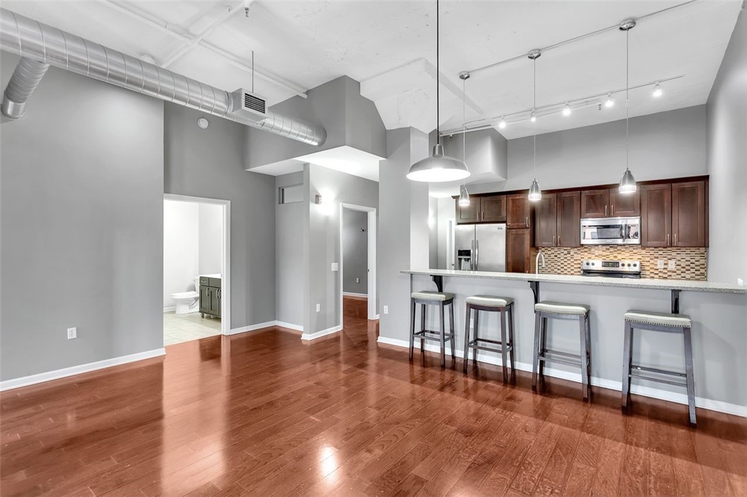 2434 Smallman St 517