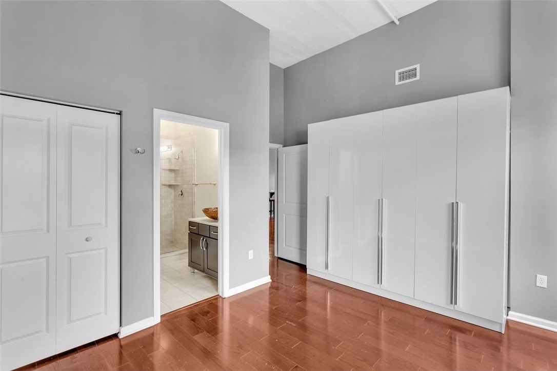 2434 Smallman St 517