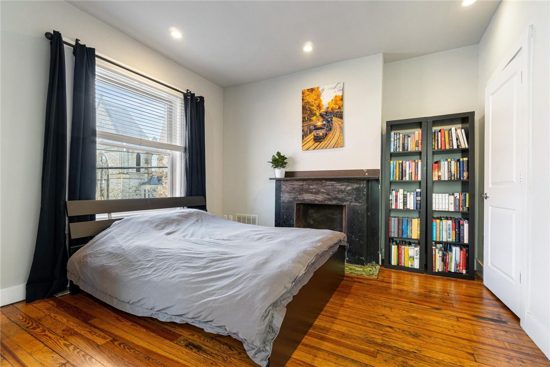 1003 Allegheny Avenue