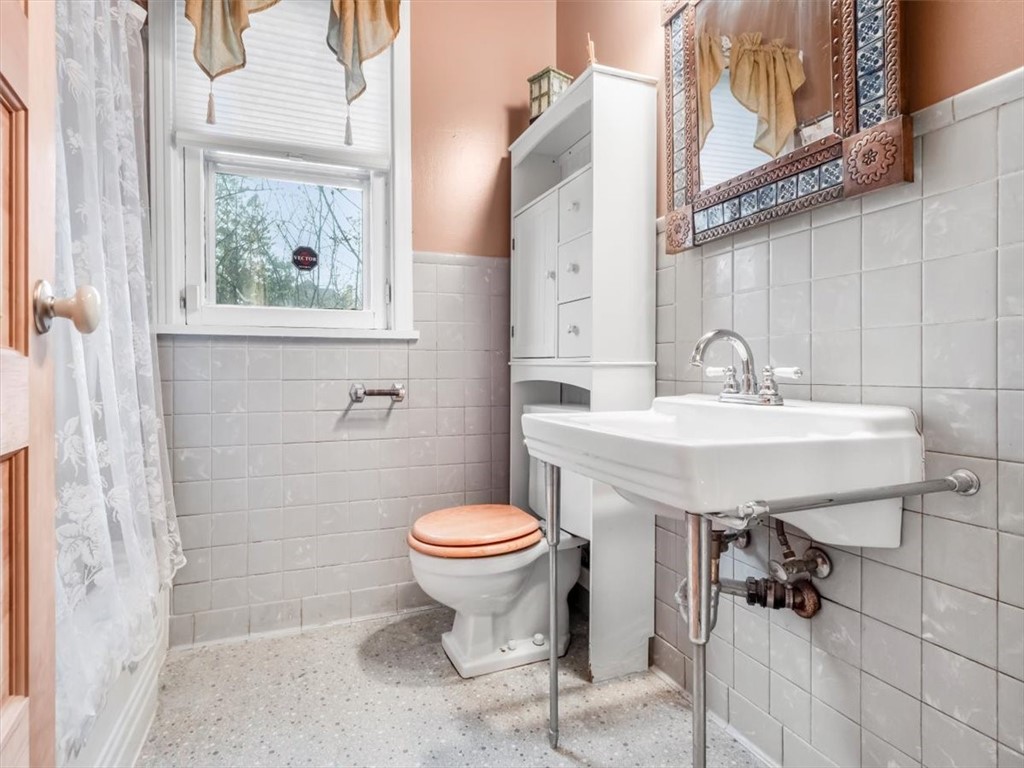 318 S Atlantic Avenue