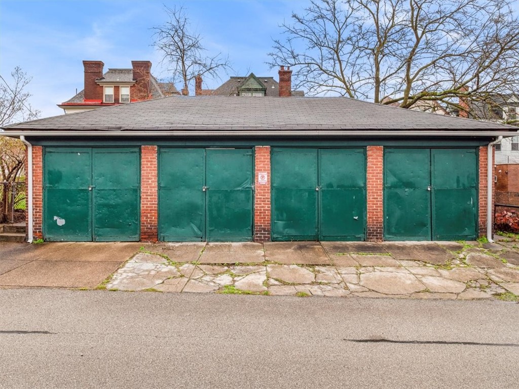 318 S Atlantic Avenue