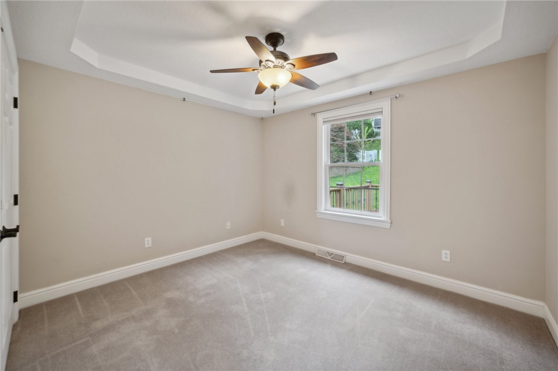 450 Sharon Rd