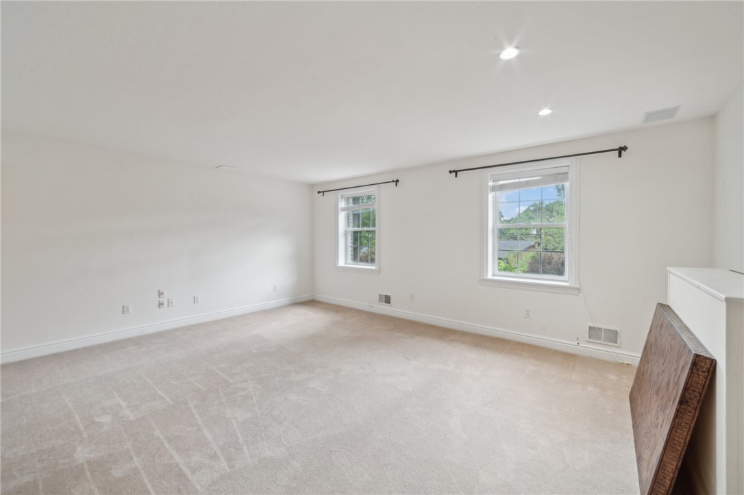 450 Sharon Rd