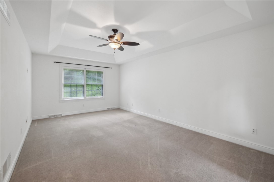 450 Sharon Rd