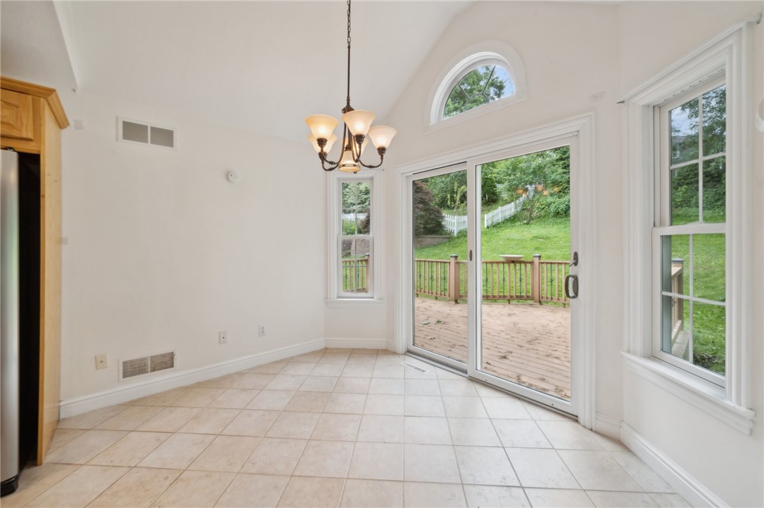 450 Sharon Rd
