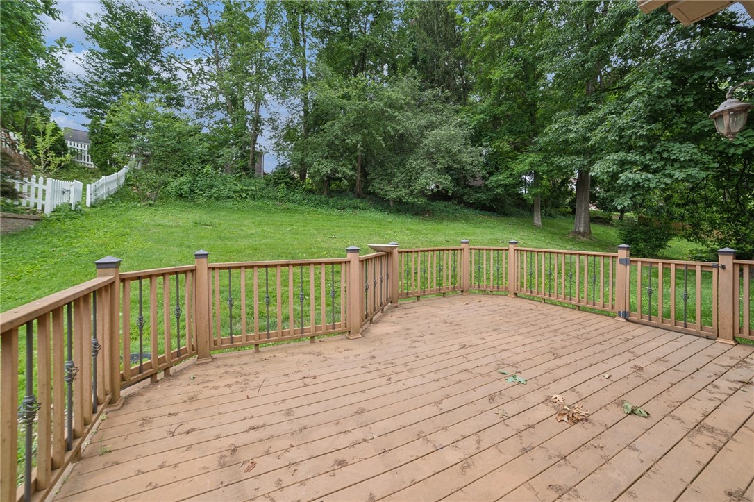 450 Sharon Rd