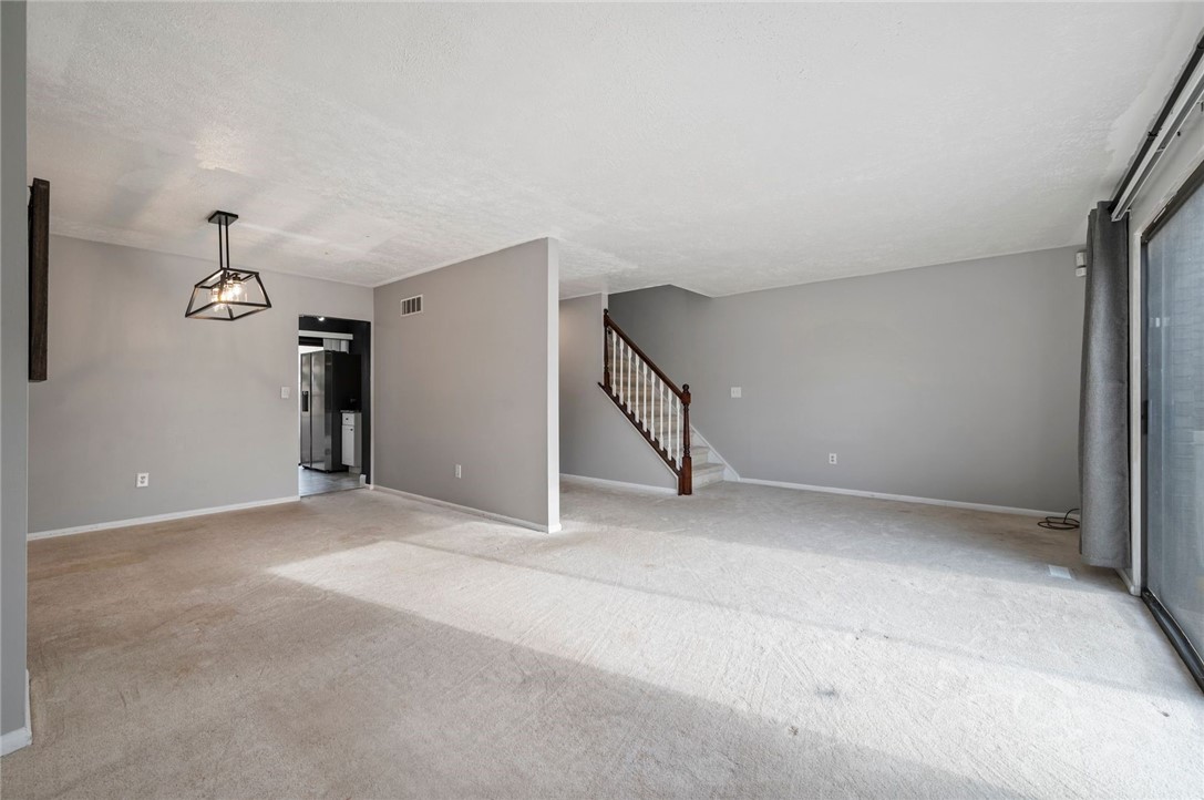 100 Williamsburg Lane