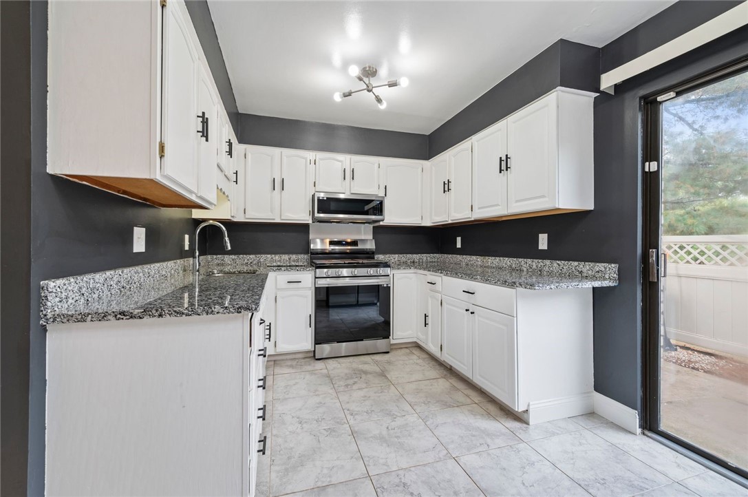 100 Williamsburg Lane
