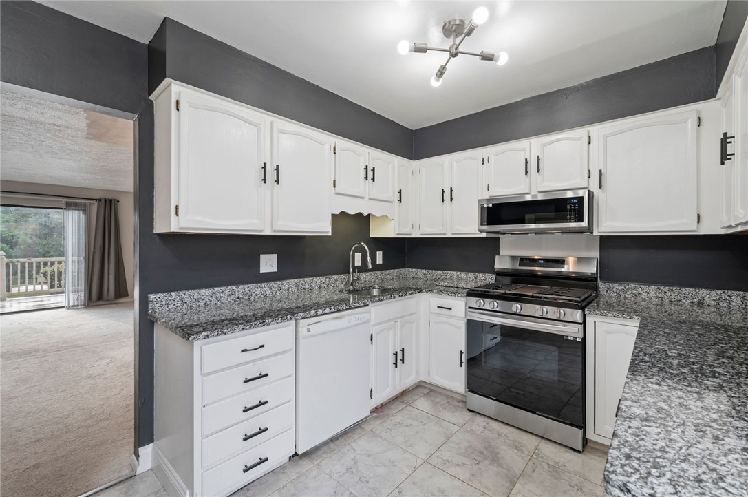 100 Williamsburg Lane