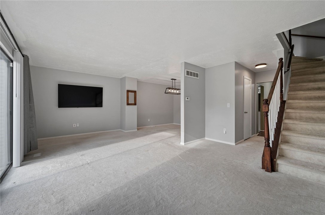 100 Williamsburg Lane