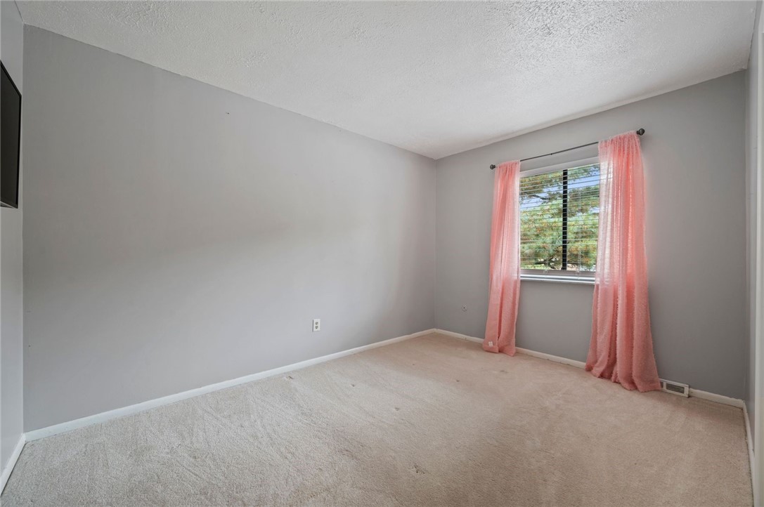 100 Williamsburg Lane