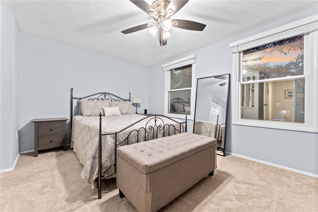 927 Lynwood Ct