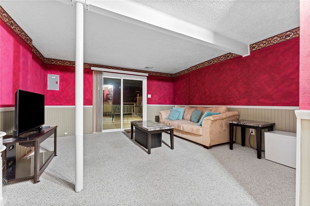 927 Lynwood Ct