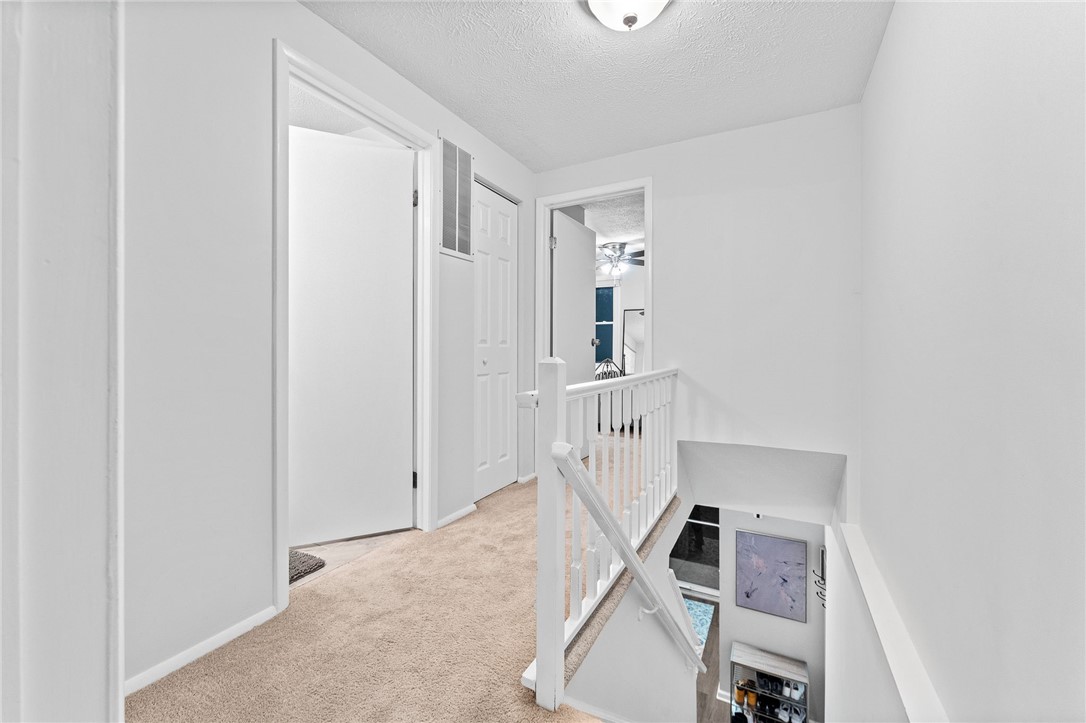 927 Lynwood Ct