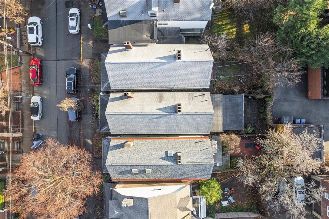 5520 Kentucky Avenue