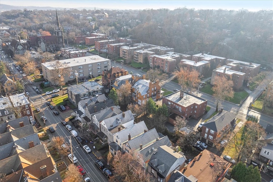 5520 Kentucky Avenue