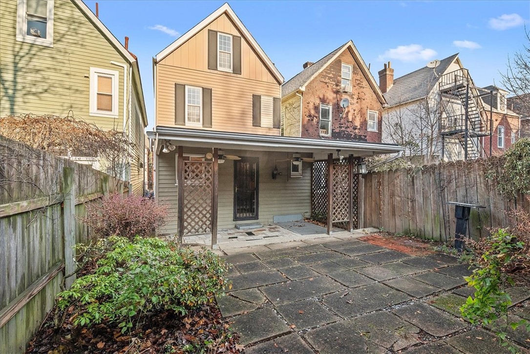 5520 Kentucky Avenue