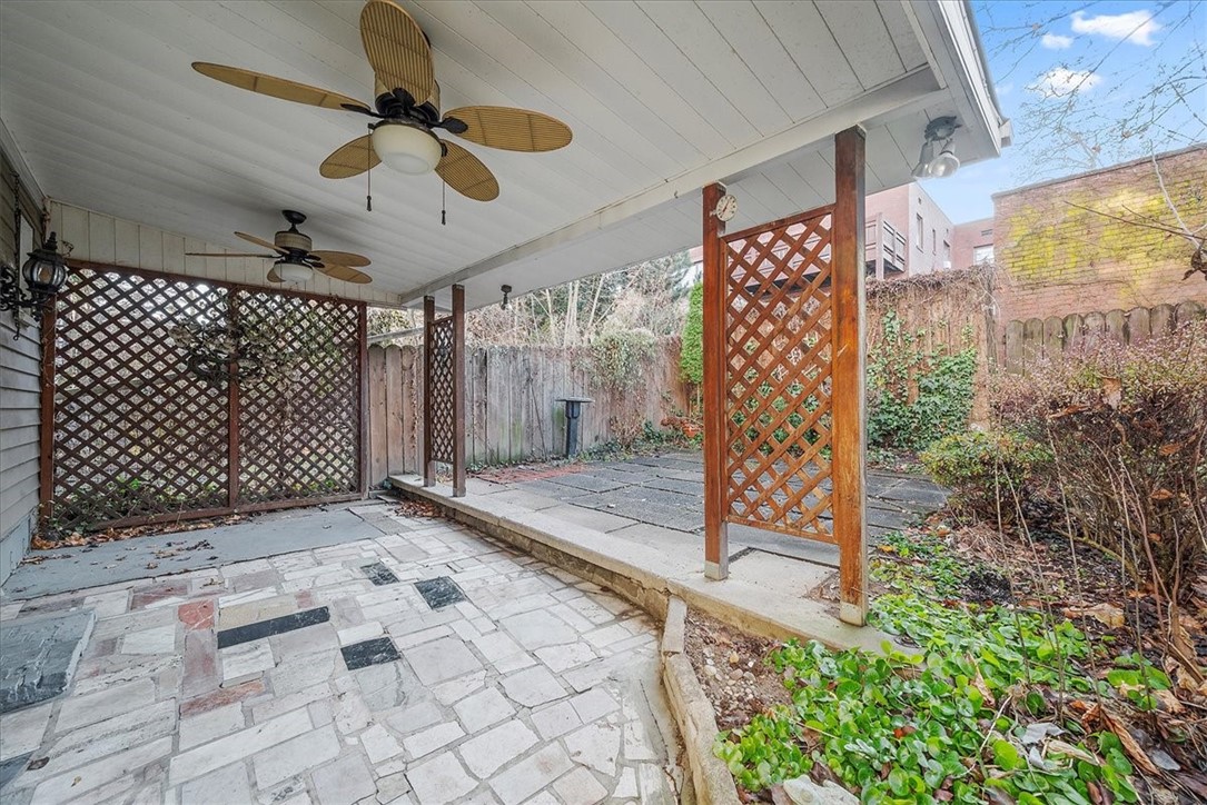 5520 Kentucky Avenue