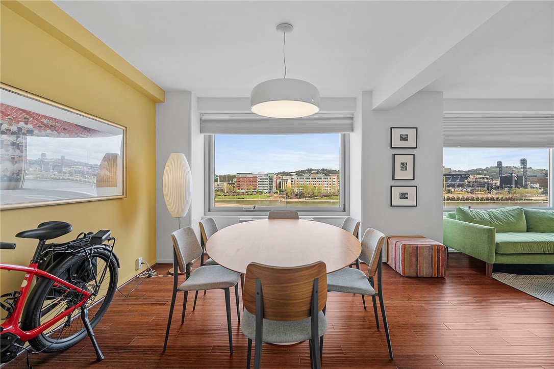 320 Fort Duquesne Boulevard 6F