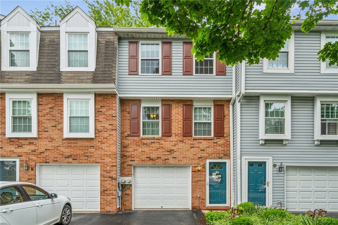 226 Green Ct