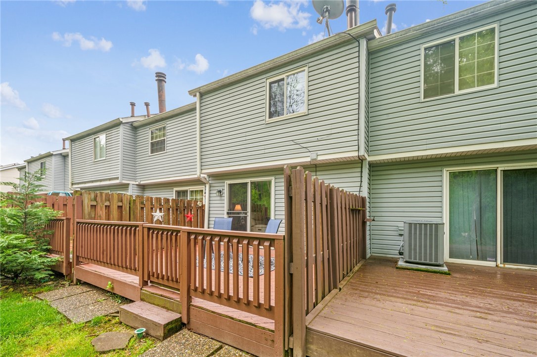 226 Green Ct