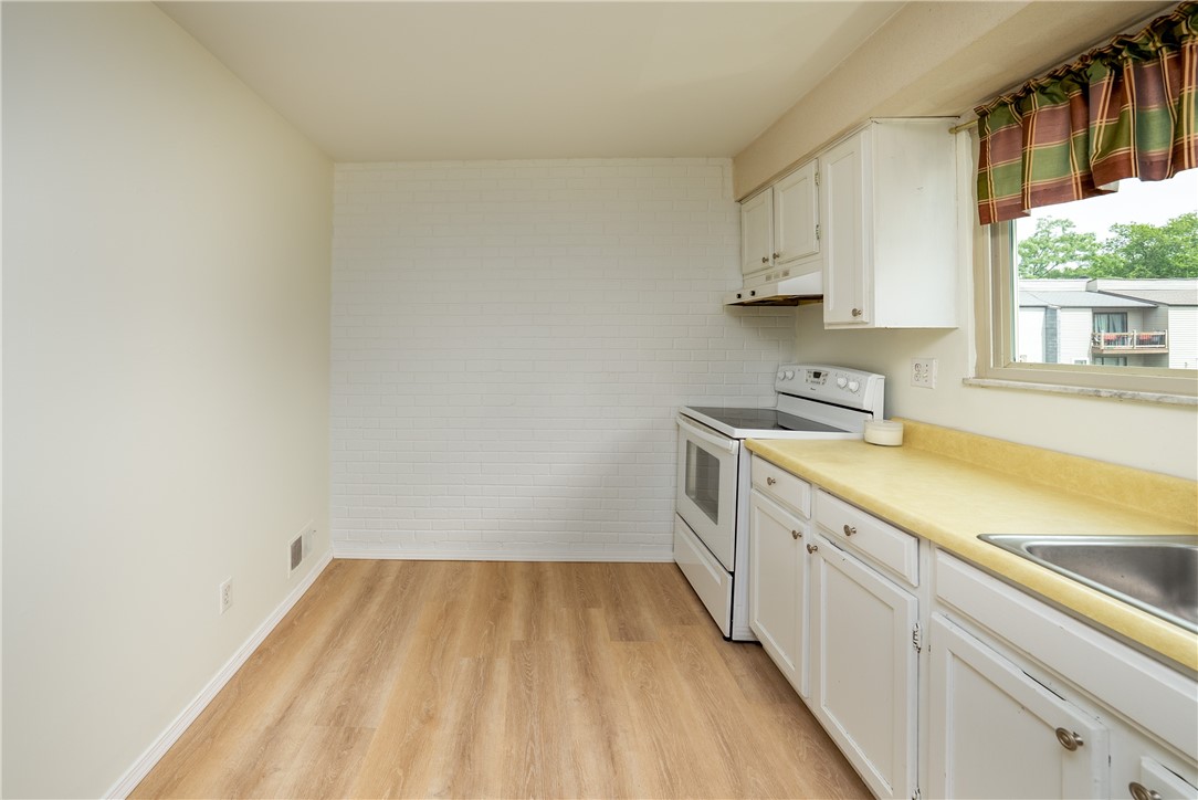 3131 Cheltenham Ct