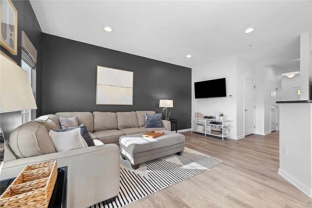 5250 Lantern Hill Extension