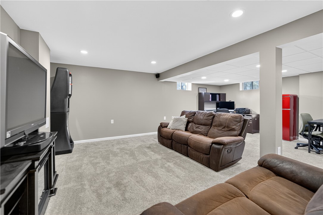 10107 Deer View Point