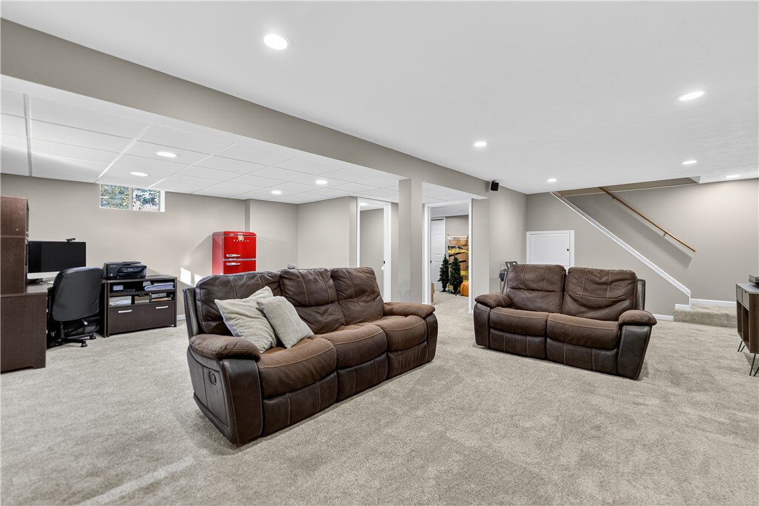 10107 Deer View Point