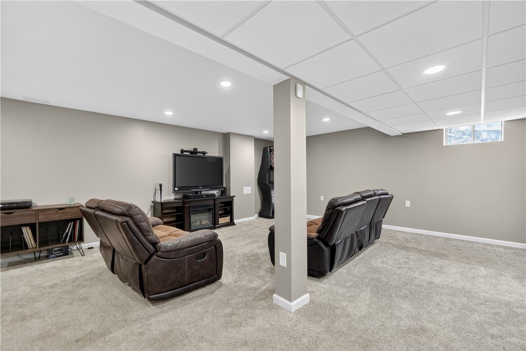 10107 Deer View Point