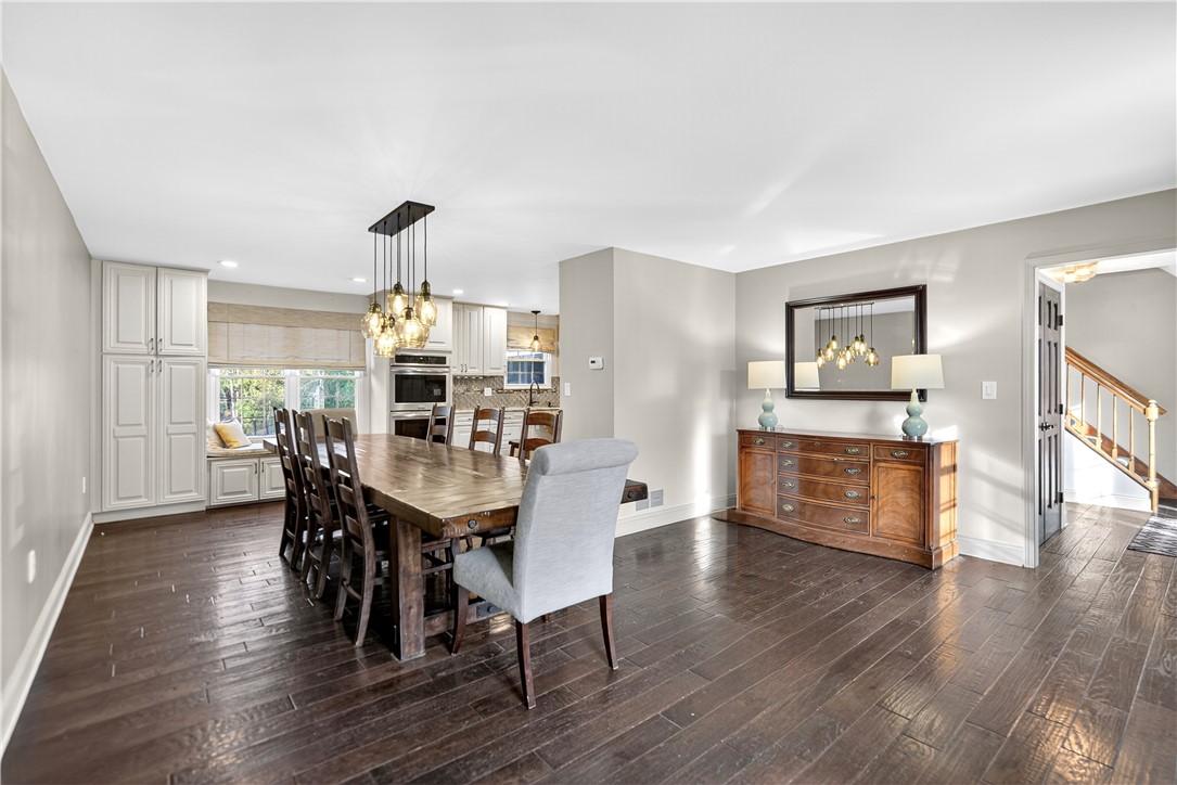 10107 Deer View Point