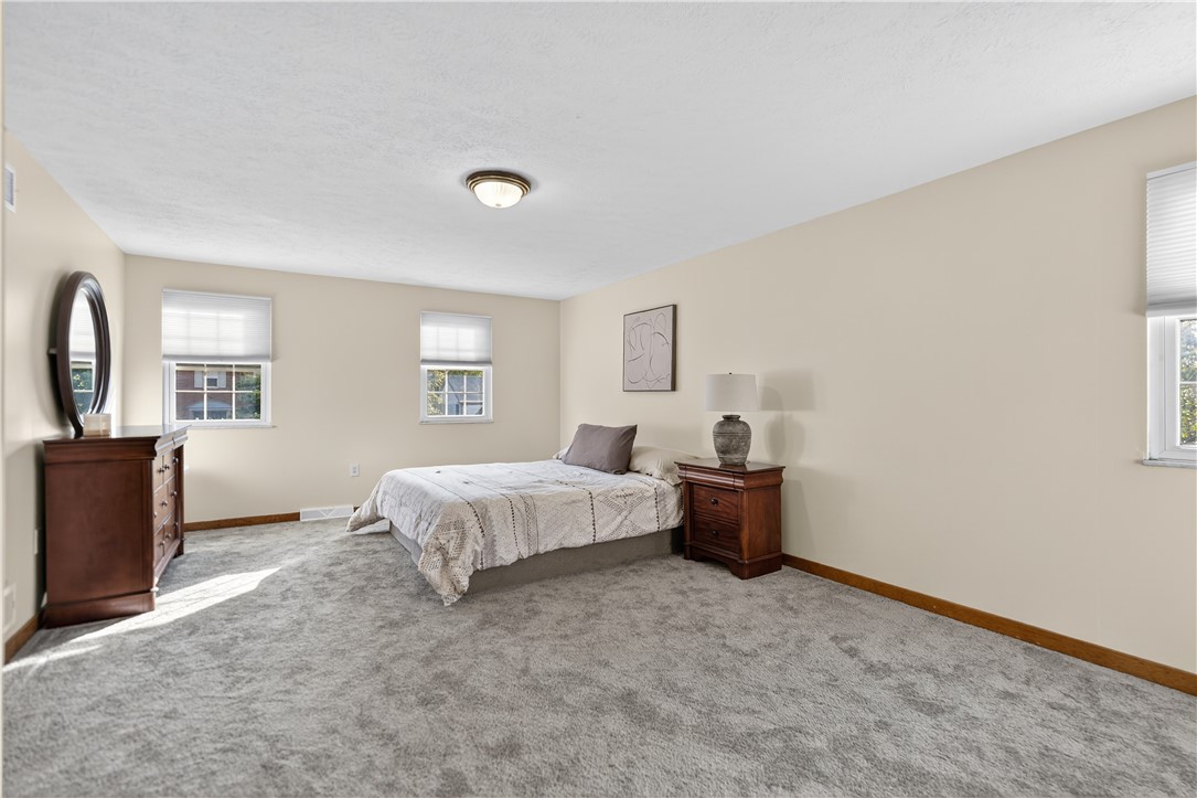 10107 Deer View Point