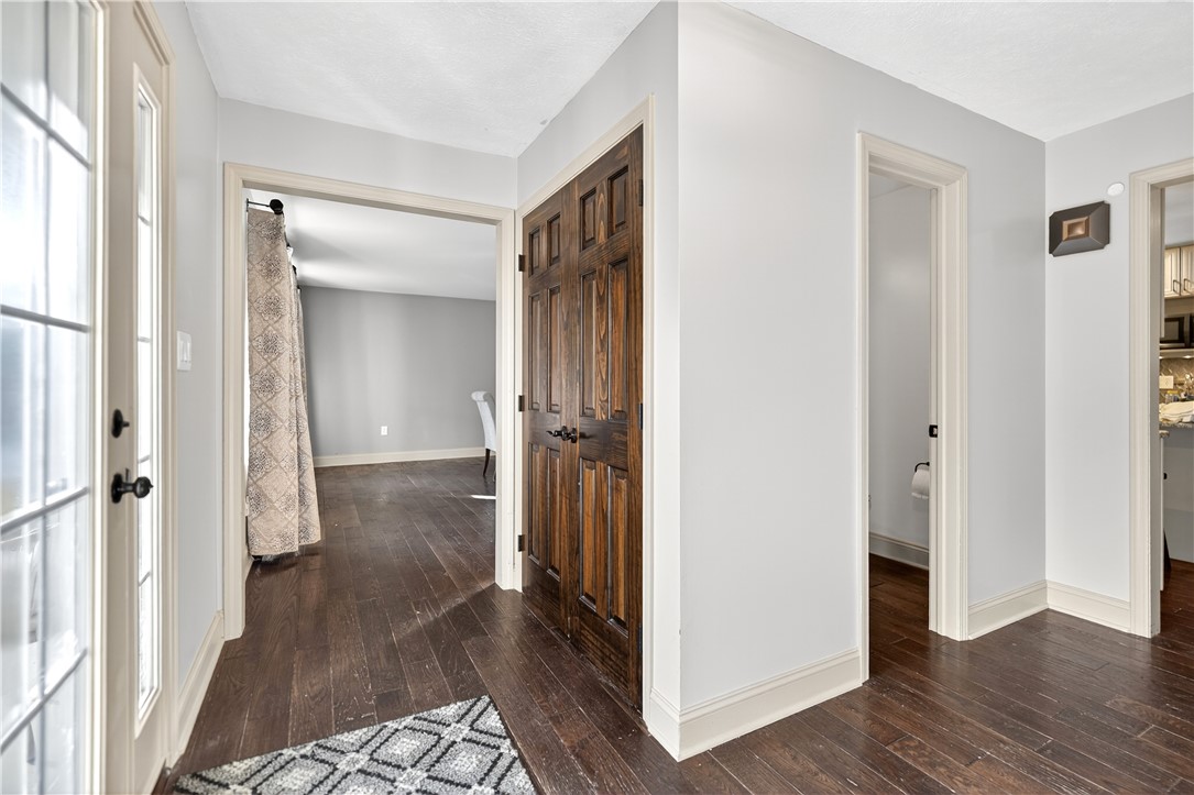 10107 Deer View Point