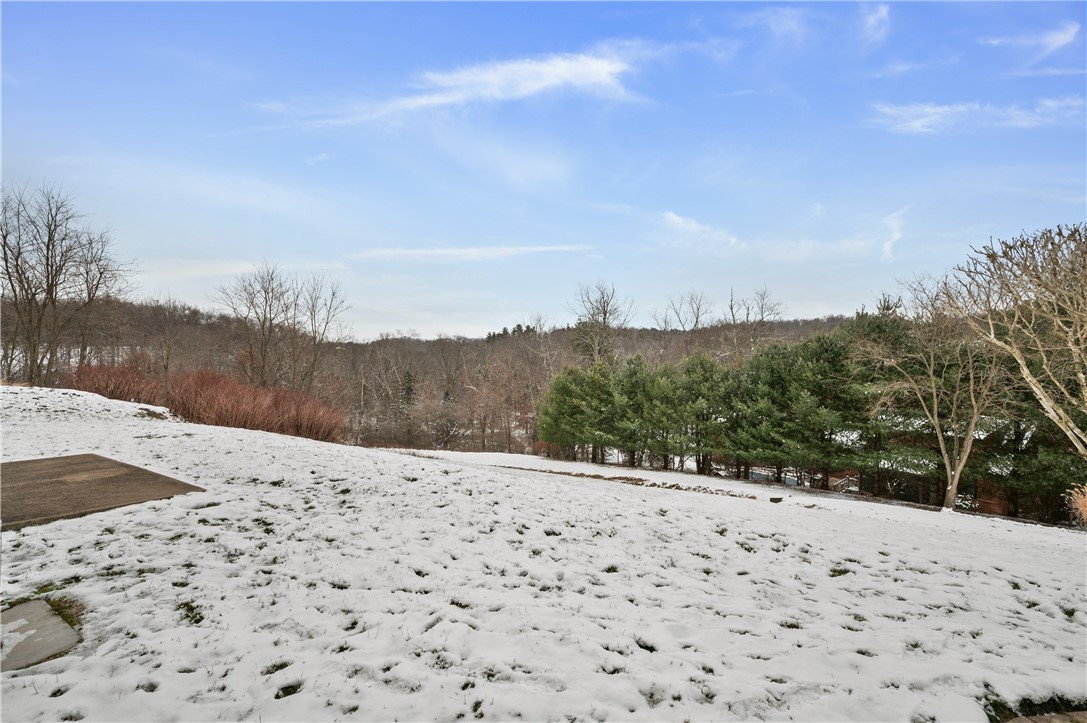608 Whispering Pines Dr