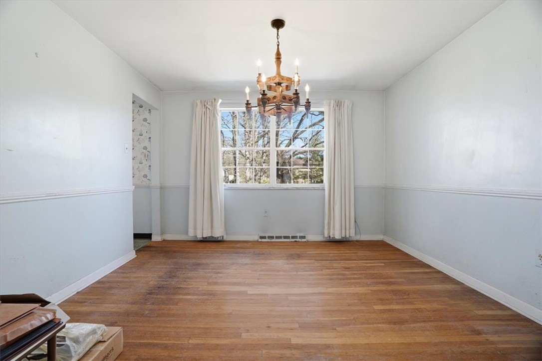 108 Oxbridge Dr
